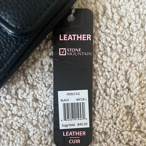 Stone Mountain Black Leather Wallet - Picture 2 of 8